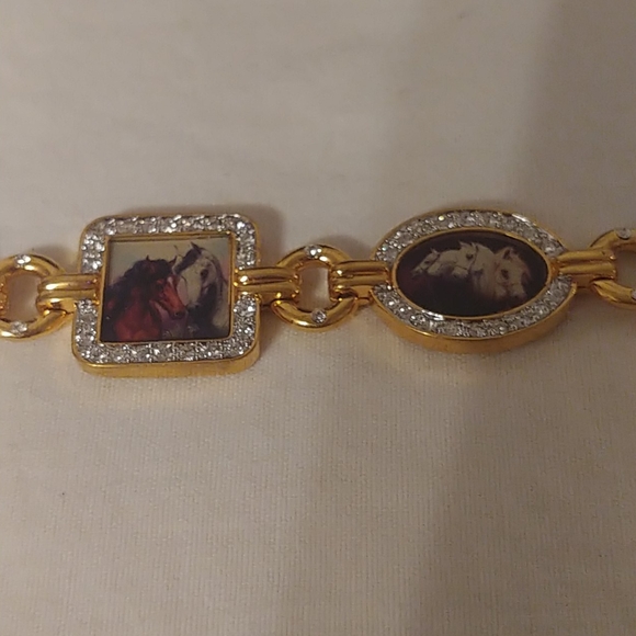 RARE Vintage Susie Morton Horse Bracelet Gold tone - Picture 3 of 11